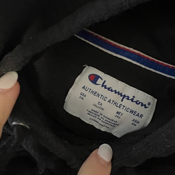 black champion hoodie - Picture 3 of 3